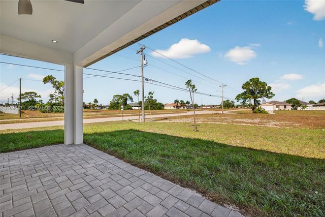 2325 NW 25 Lane, Cape Coral, FL 33993
