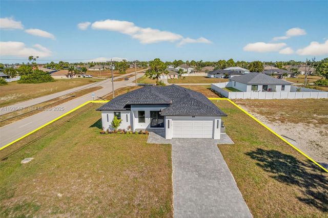 2325 NW 25 Lane, Cape Coral, FL 33993
