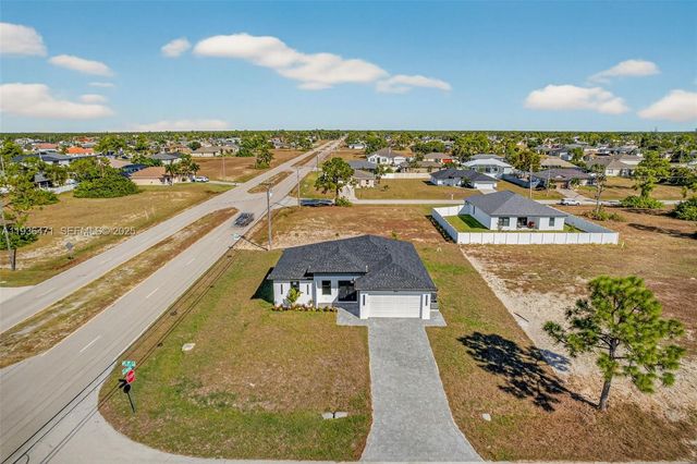 2325 NW 25 Lane, Cape Coral, FL 33993