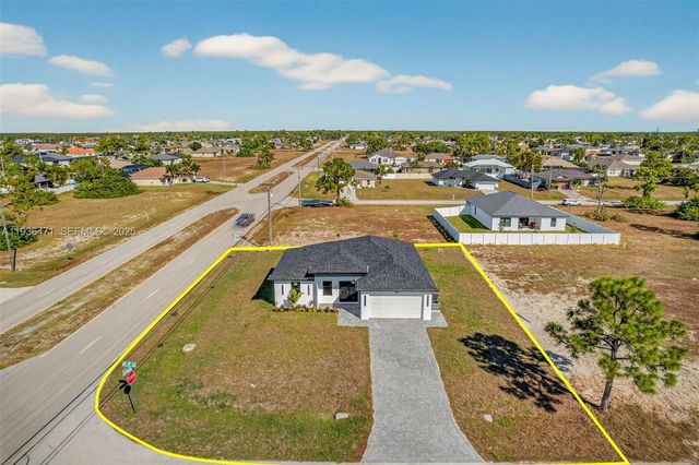 2325 NW 25 Lane, Cape Coral, FL 33993