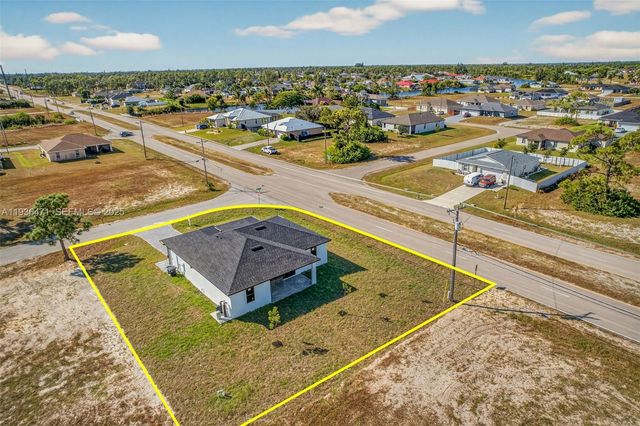 2325 NW 25 Lane, Cape Coral, FL 33993