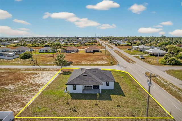 2325 NW 25 Lane, Cape Coral, FL 33993