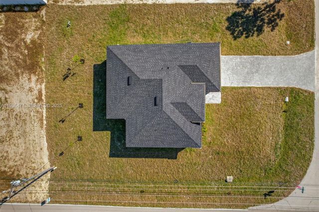 2325 NW 25 Lane, Cape Coral, FL 33993