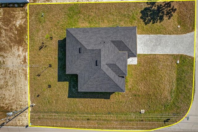 2325 NW 25 Lane, Cape Coral, FL 33993