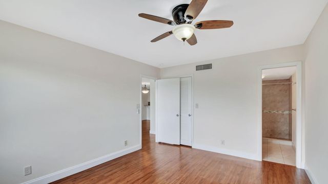 4539 Luxemburg Court 304, Lake Worth, FL 33467