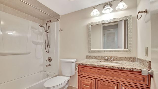 4539 Luxemburg Court 304, Lake Worth, FL 33467