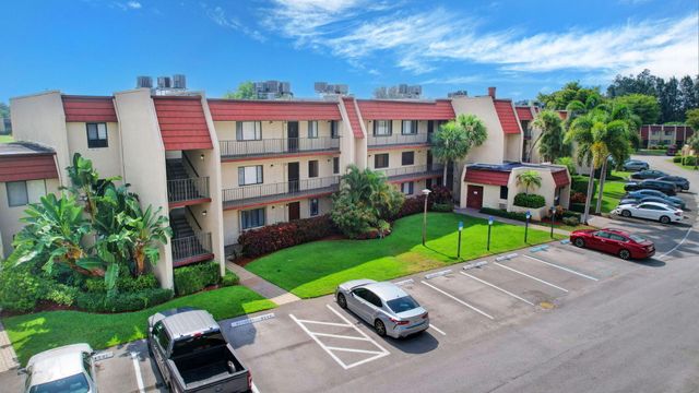 4539 Luxemburg Court 304, Lake Worth, FL 33467