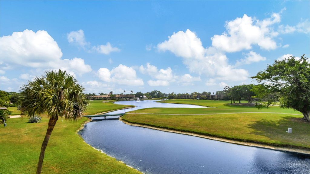 4539 Luxemburg Court 304, Lake Worth, FL 33467
