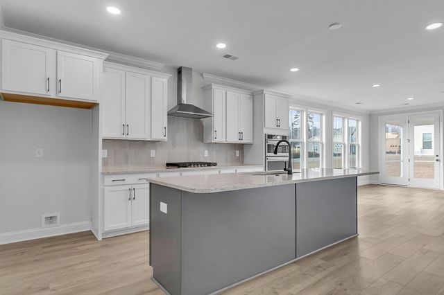 8 Wappoo Trace Lane, Summerville, SC 29486
