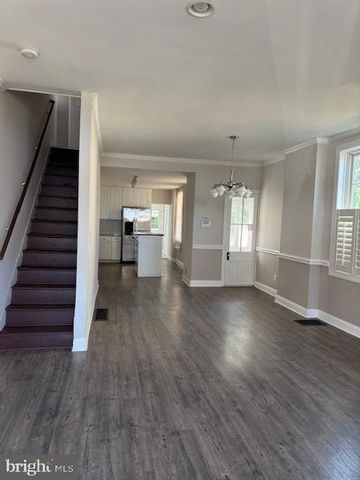 26 W PEARL STREET, Burlington, NJ 08016