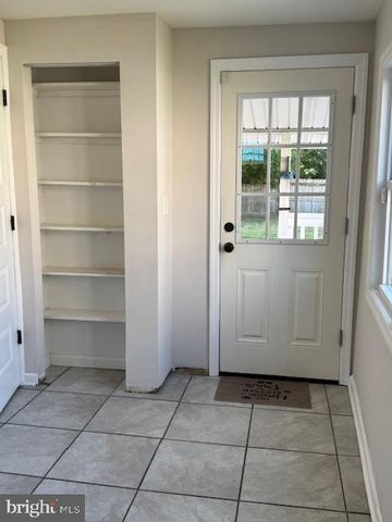 26 W PEARL STREET, Burlington, NJ 08016