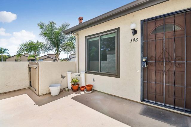 3693 Avocado Village Ct 198, La Mesa, CA 91941
