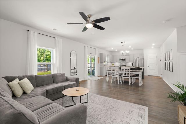 287 Firewheel Court, Summerville, SC 29486