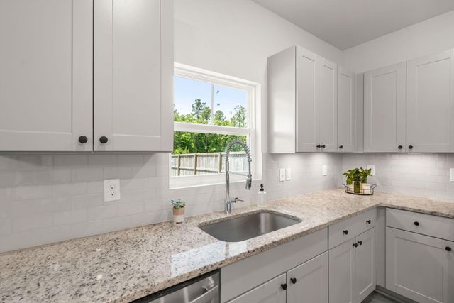 287 Firewheel Court, Summerville, SC 29486