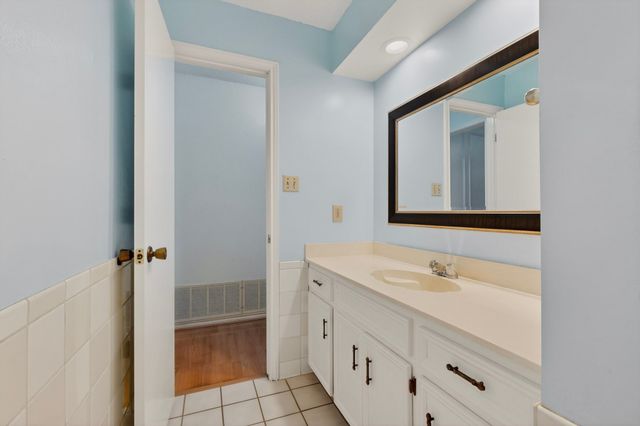 1604 Meadowgate Drive, Richardson, TX 75081