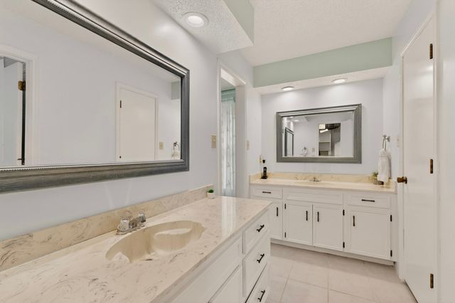 1604 Meadowgate Drive, Richardson, TX 75081