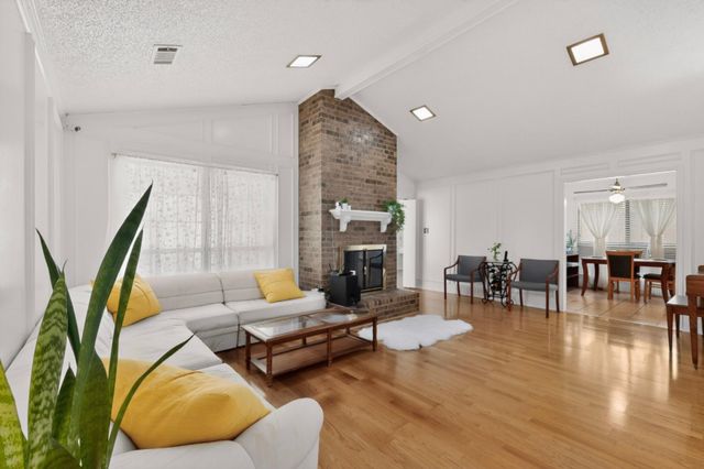 1604 Meadowgate Drive, Richardson, TX 75081