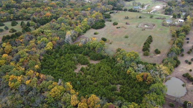 15571 154th Rd, Mayetta, KS 66509