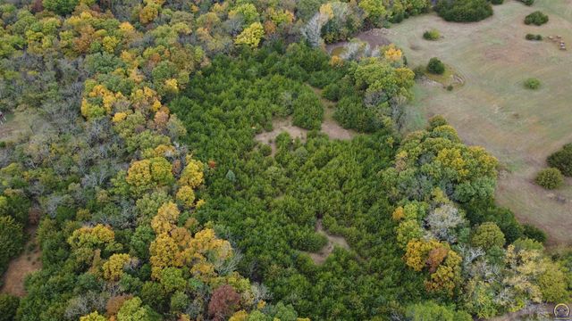 15571 154th Rd, Mayetta, KS 66509