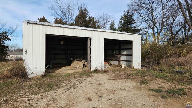 15571 154th Rd, Mayetta, KS 66509