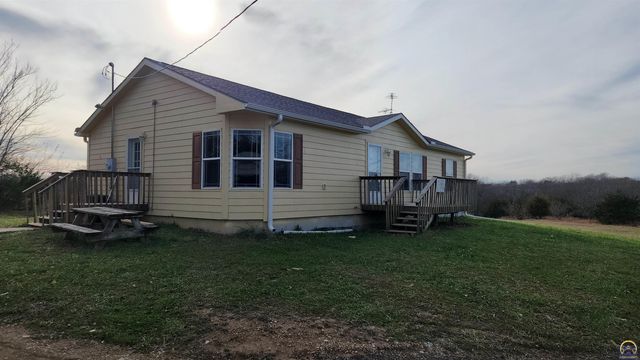 15571 154th Rd, Mayetta, KS 66509