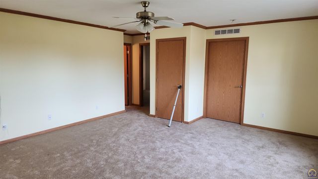 15571 154th Rd, Mayetta, KS 66509