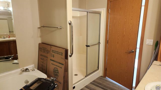 15571 154th Rd, Mayetta, KS 66509