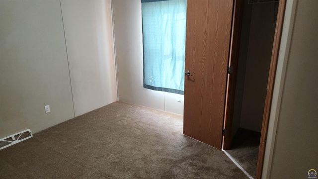 15571 154th Rd, Mayetta, KS 66509