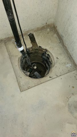 15571 154th Rd, Mayetta, KS 66509