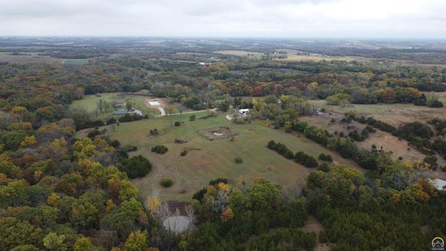 15571 154th Rd, Mayetta, KS 66509