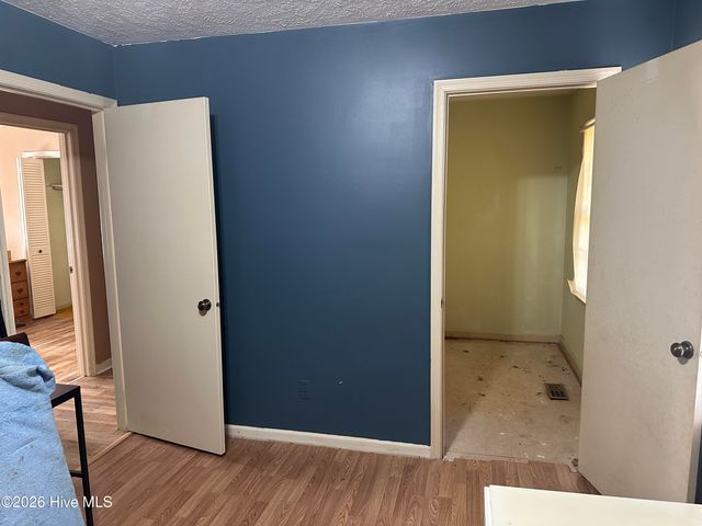 221 E Lewis Street, Whiteville, NC 28472