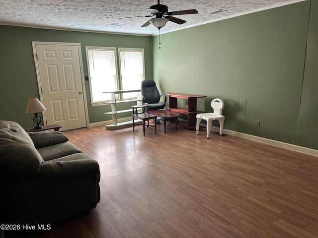 221 E Lewis Street, Whiteville, NC 28472