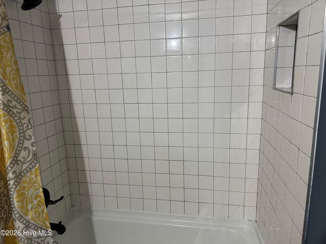 221 E Lewis Street, Whiteville, NC 28472