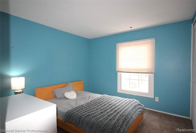 1141 Pine Ridge Court, Rochester Hills, MI 48306