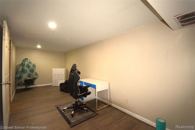 1141 Pine Ridge Court, Rochester Hills, MI 48306