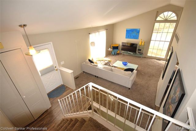 1141 Pine Ridge Court, Rochester Hills, MI 48306