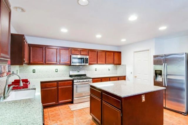 38305 Encanto, Murrieta, CA 92563