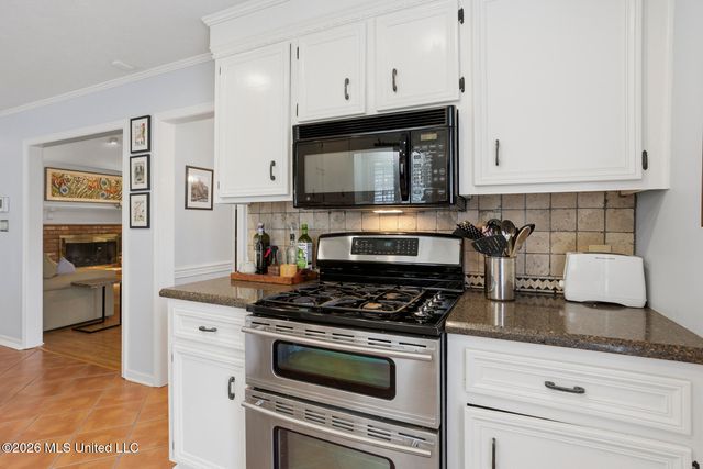 212 Cobblestone Drive, Madison, MS 39110