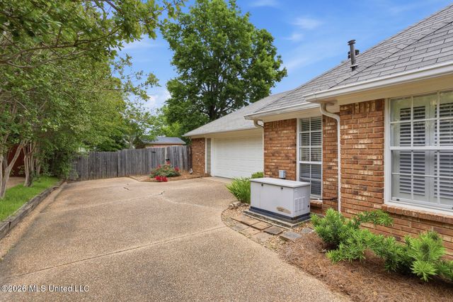 212 Cobblestone Drive, Madison, MS 39110