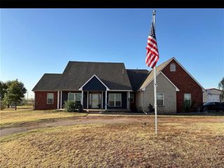 4454 NW Moffat Road, Piedmont, OK 73078