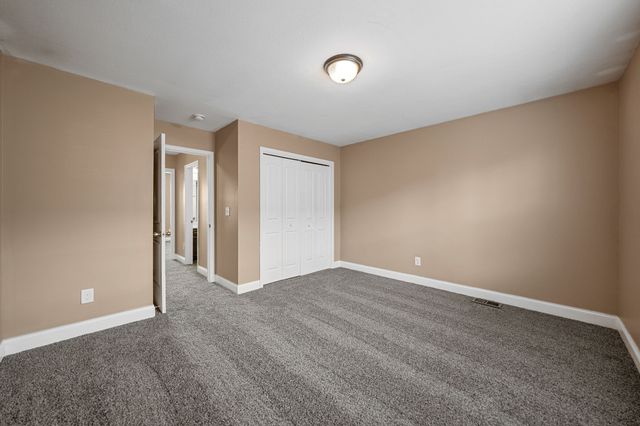 2287 McCormick Ln Apt I, Clarksville, TN 37040