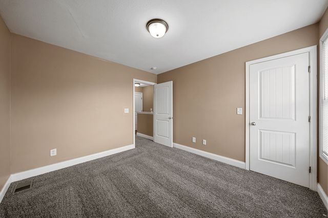 2287 McCormick Ln Apt I, Clarksville, TN 37040