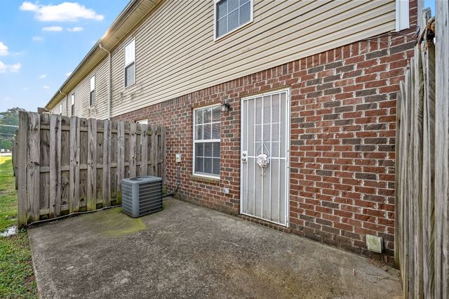 2287 McCormick Ln Apt I, Clarksville, TN 37040