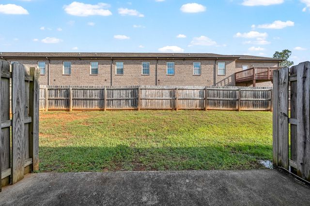 2287 McCormick Ln Apt I, Clarksville, TN 37040