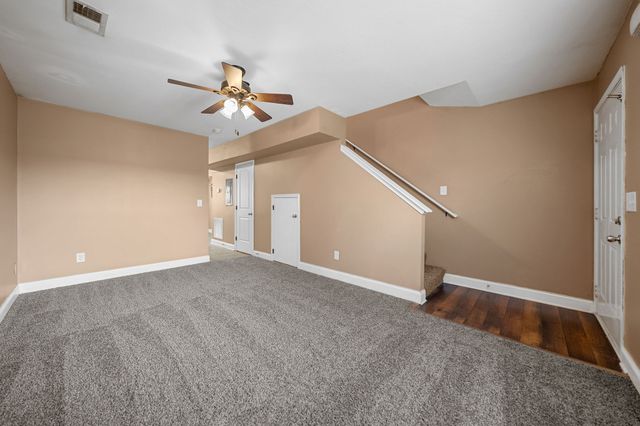 2287 McCormick Ln Apt I, Clarksville, TN 37040