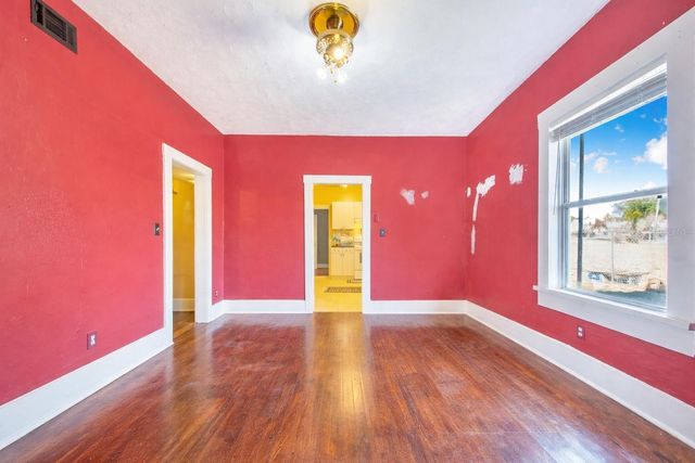 118 S 5TH STREET, Haines City, FL 33844