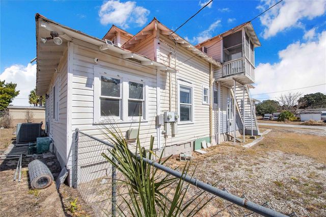 118 S 5TH STREET, Haines City, FL 33844