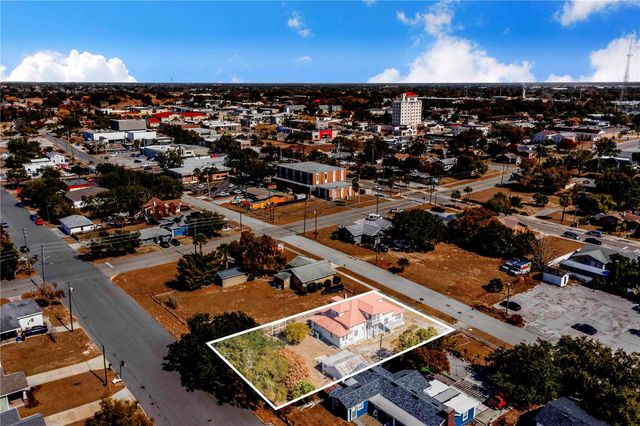 118 S 5TH STREET, Haines City, FL 33844