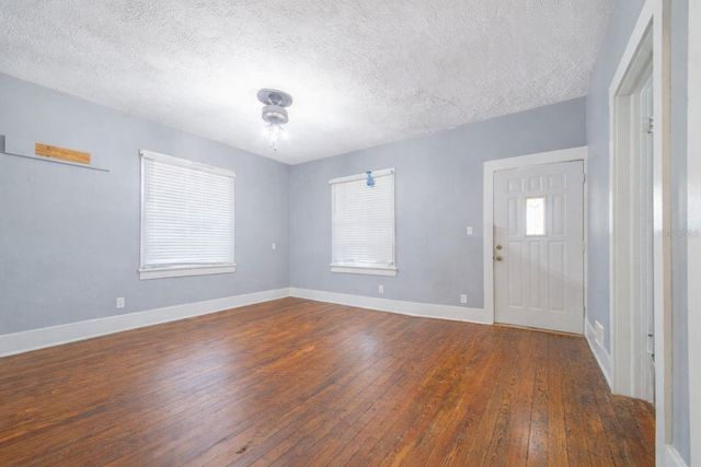 118 S 5TH STREET, Haines City, FL 33844