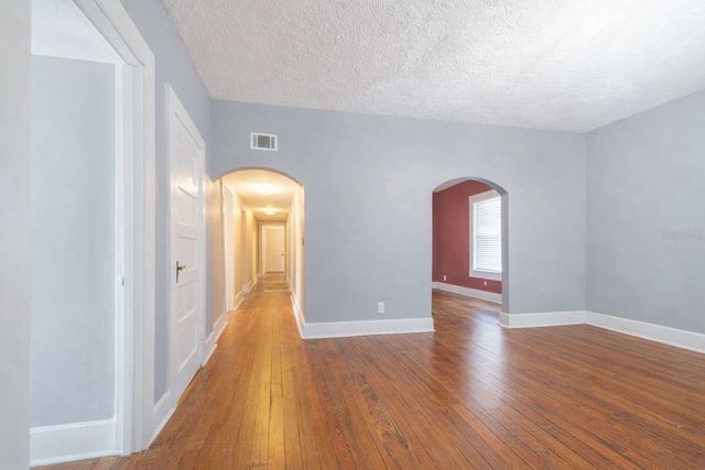 118 S 5TH STREET, Haines City, FL 33844